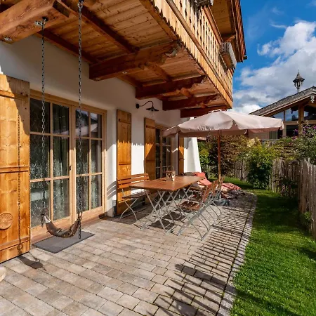 Feriehus Maier Alm Wald im Pinzgau